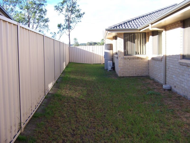 2/30 Pioneer Road, Singleton NSW 2330