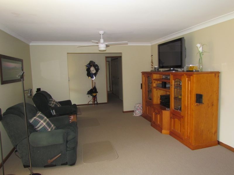 13 Watts Close, Singleton NSW 2330