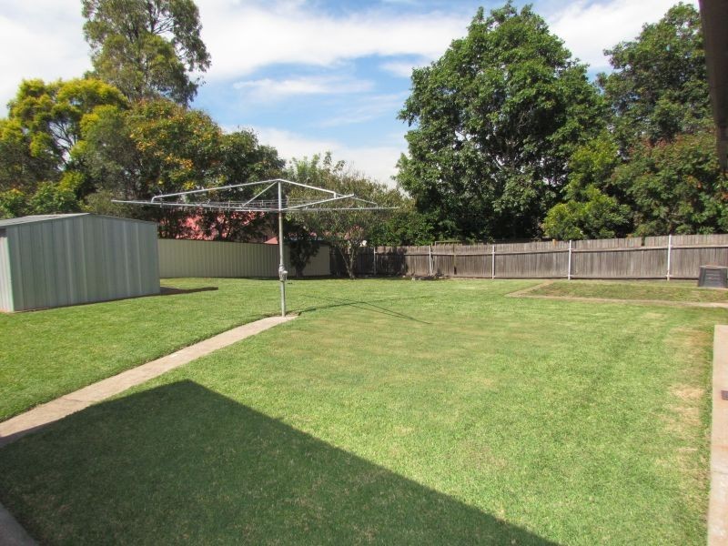 13 Watts Close, Singleton NSW 2330