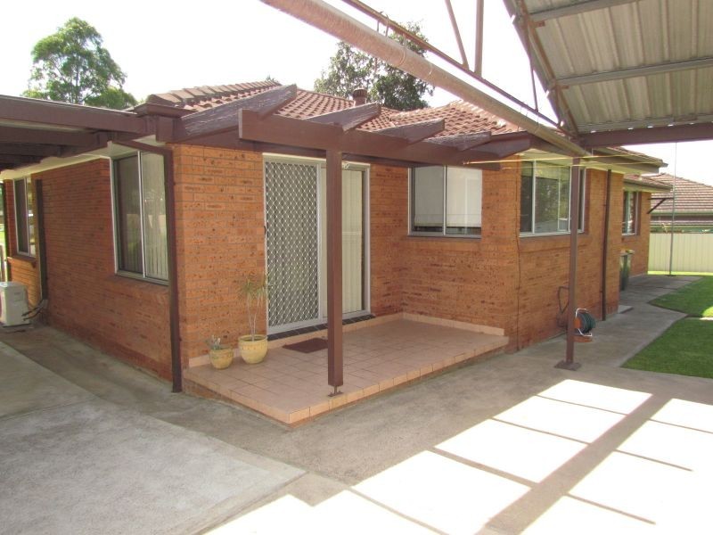 13 Watts Close, Singleton NSW 2330