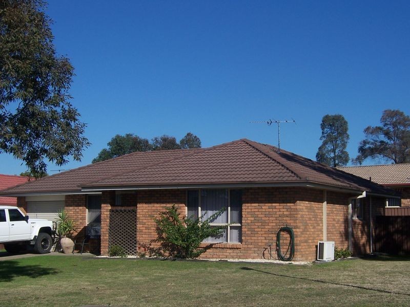 6 Robinson Way, Singleton NSW 2330