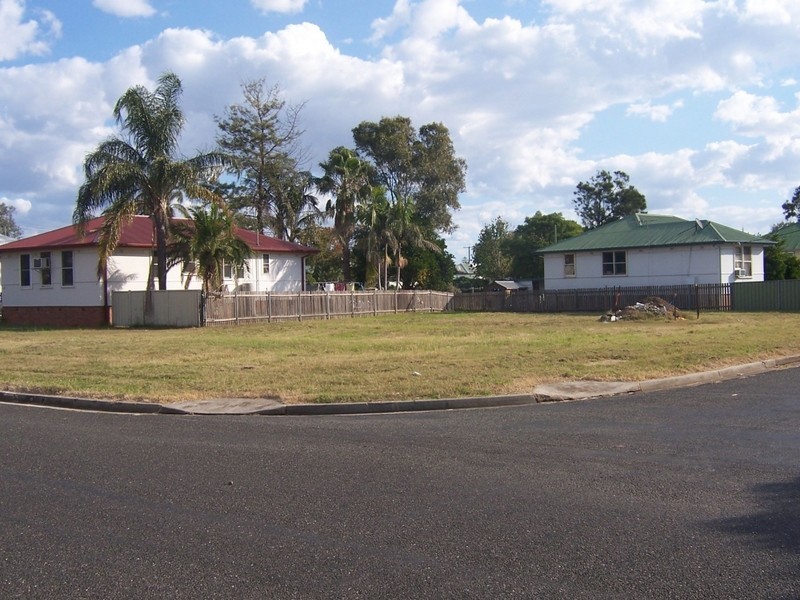 45 Orchard Avenue, Singleton NSW 2330