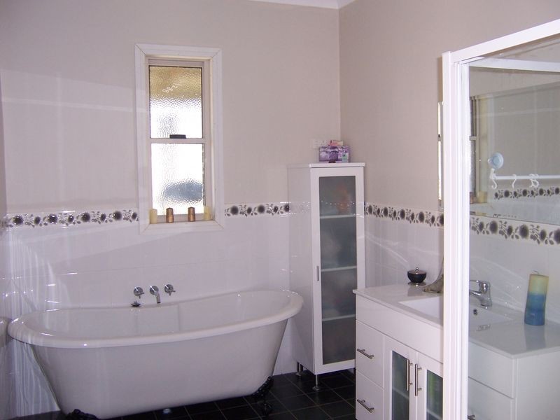 33 Dunolly Road, Singleton NSW 2330