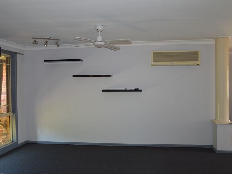 14 Robinson Way, Singleton NSW 2330