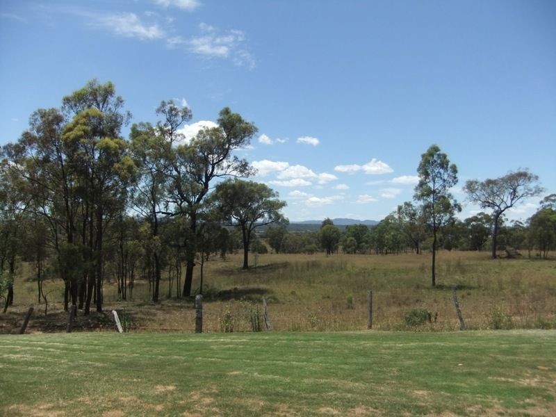 22A The Glade, Singleton NSW 2330