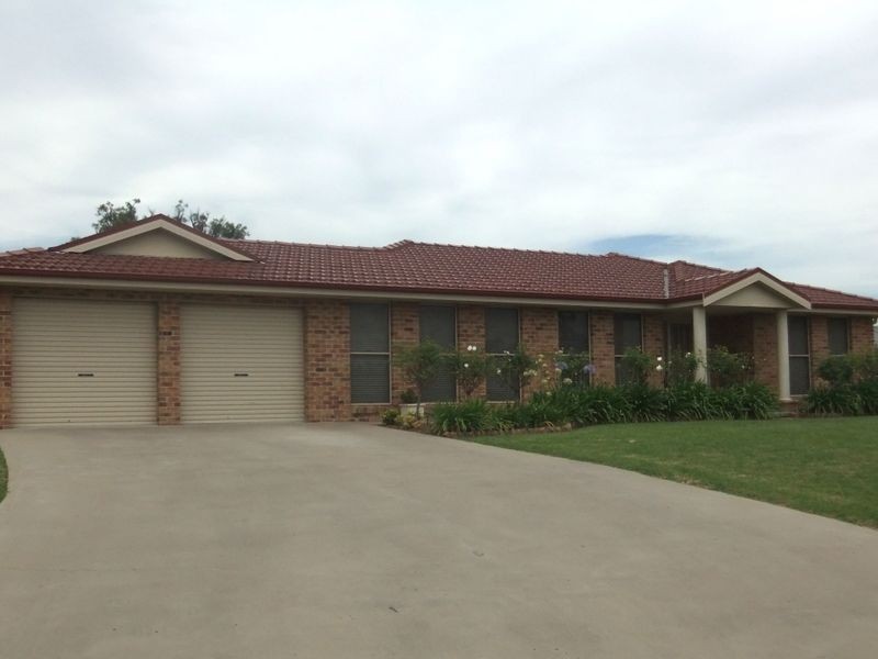 27 Wilkinson Boulevarde, Singleton NSW 2330