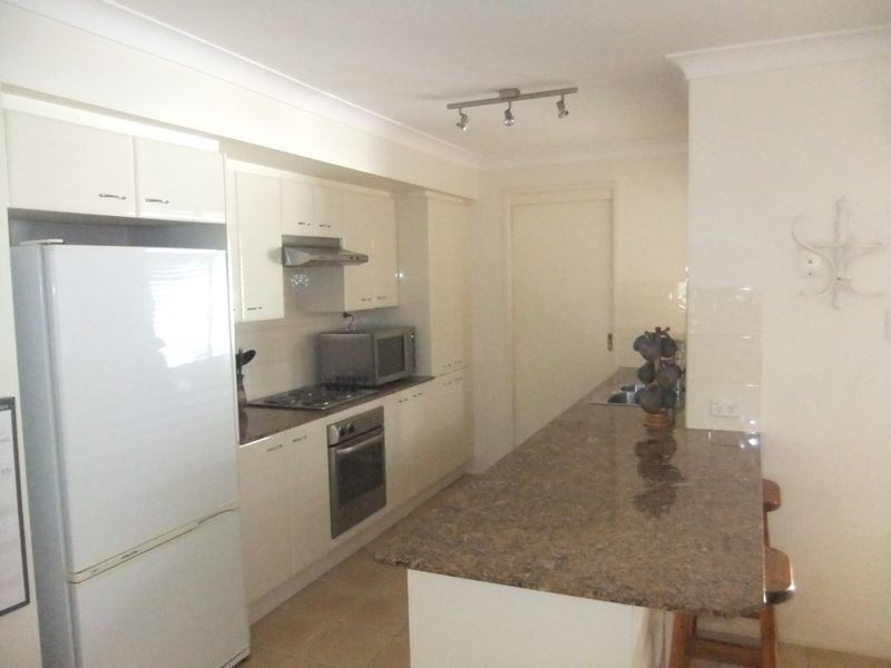 27 Wilkinson Boulevarde, Singleton NSW 2330