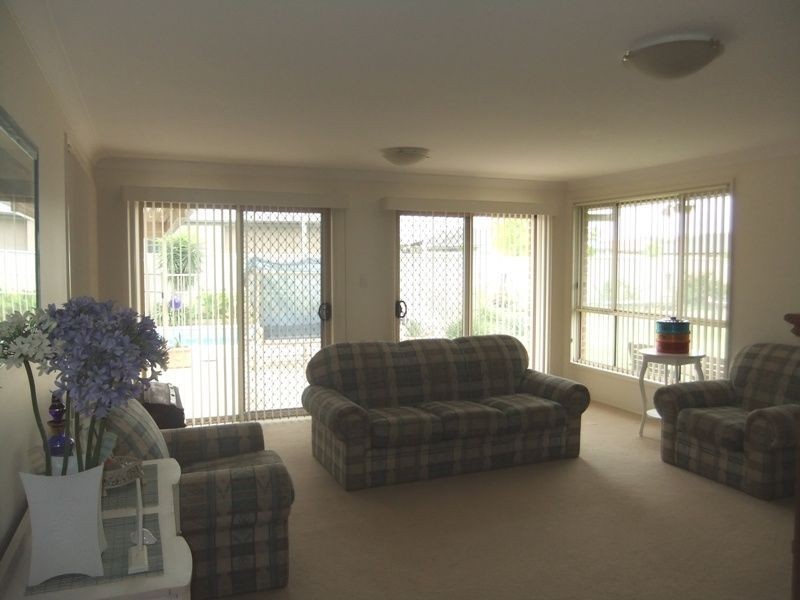 27 Wilkinson Boulevarde, Singleton NSW 2330