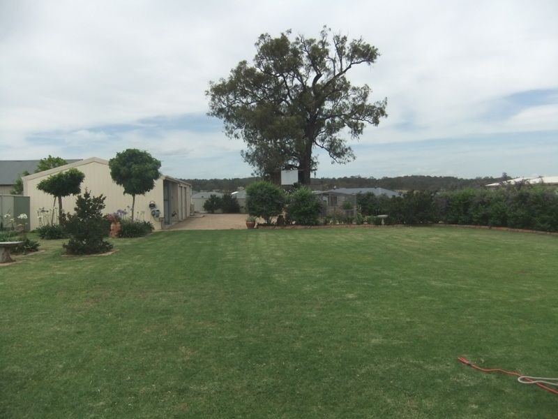 27 Wilkinson Boulevarde, Singleton NSW 2330