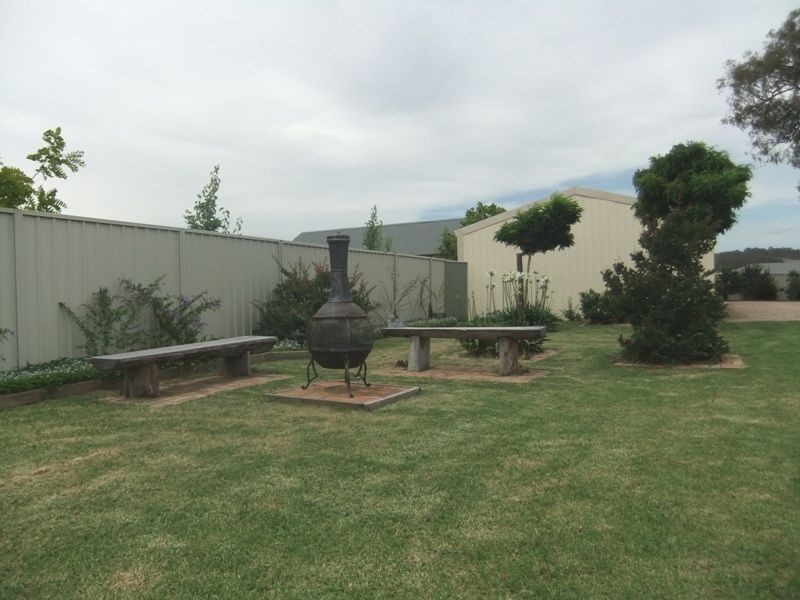 27 Wilkinson Boulevarde, Singleton NSW 2330