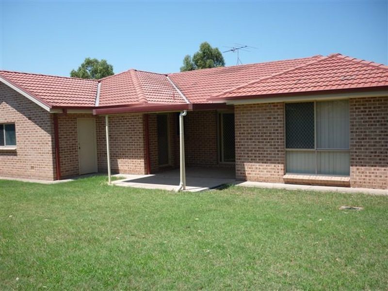 62 Casey Drive, Singleton NSW 2330