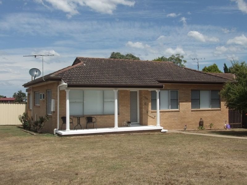 108 Lawson Avenue, Singleton NSW 2330