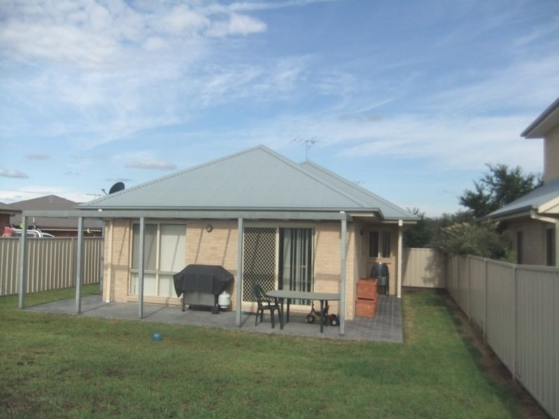 4/135 Casey Drive, Singleton NSW 2330