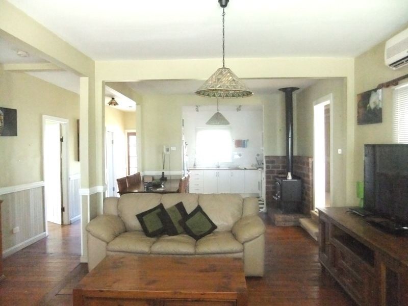 33 Branxton Street, Greta NSW 2334
