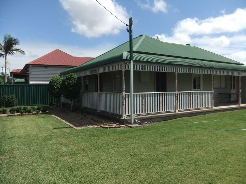 32 York Street, Singleton NSW 2330