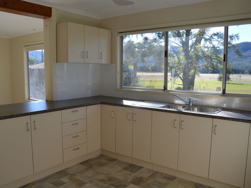 2615 Putty Road, Milbrodale NSW 2330