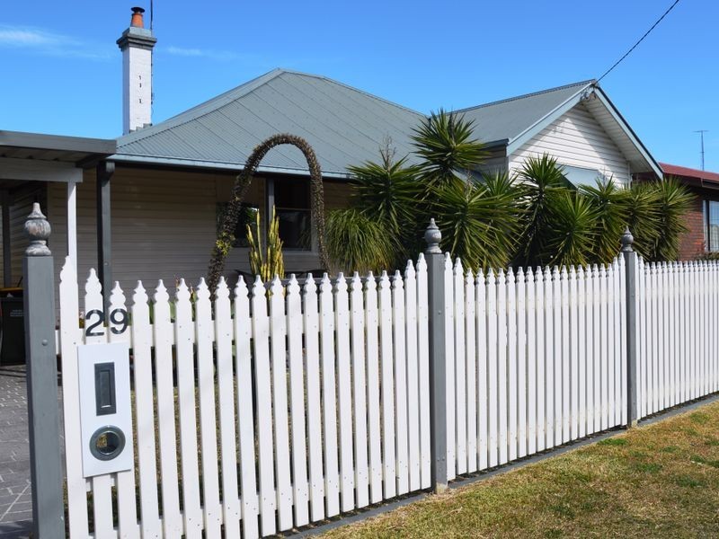 29 Castlereagh Street, Singleton NSW 2330