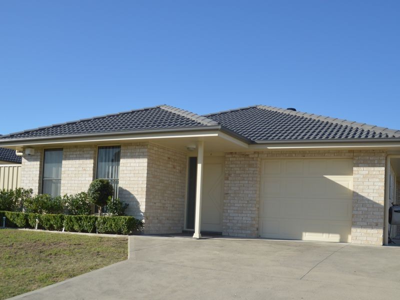 2/26 Wattle Ponds Road, Singleton NSW 2330