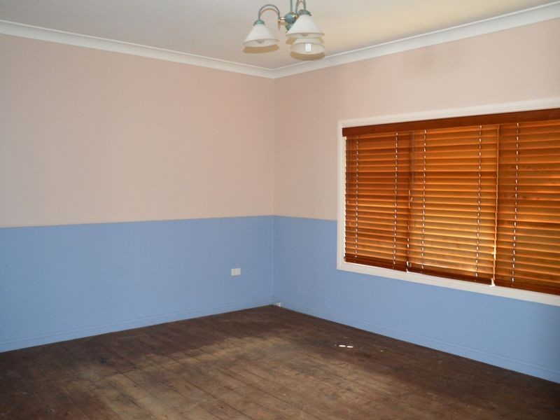 10 Loder Avenue, Singleton NSW 2330