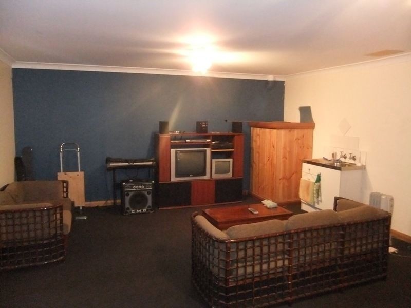 6 High Street, Singleton NSW 2330