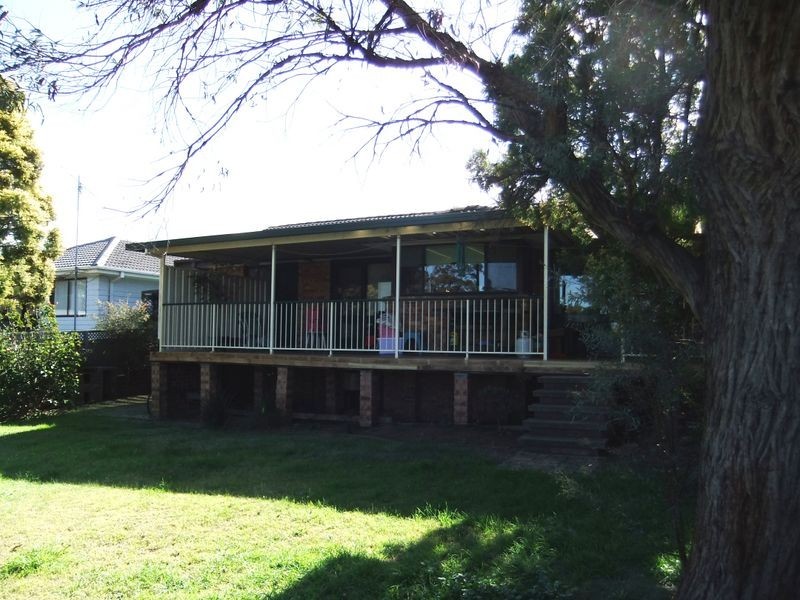110 Lawson Avenue, Singleton NSW 2330
