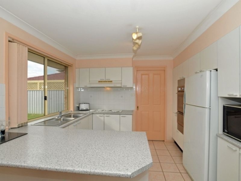 5 Sale Street, Greta NSW 2334