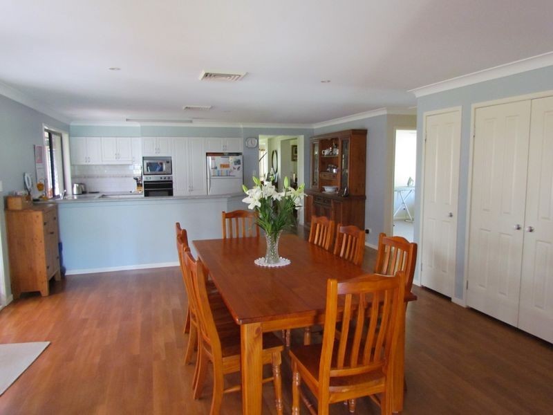 25 Belmadar Way, Singleton NSW 2330