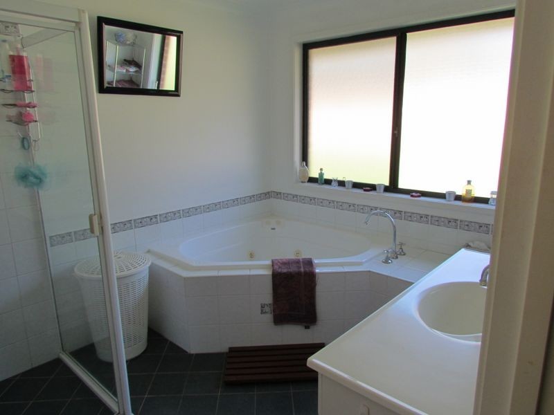 25 Belmadar Way, Singleton NSW 2330