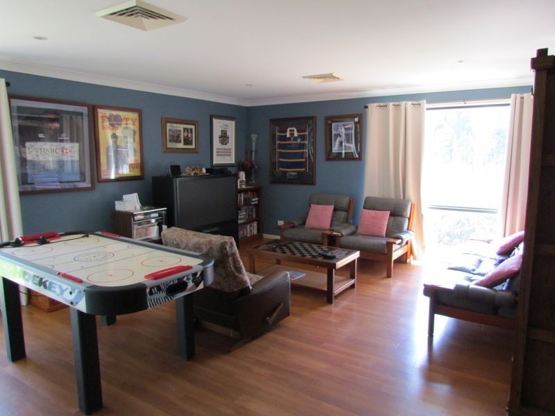 25 Belmadar Way, Singleton NSW 2330
