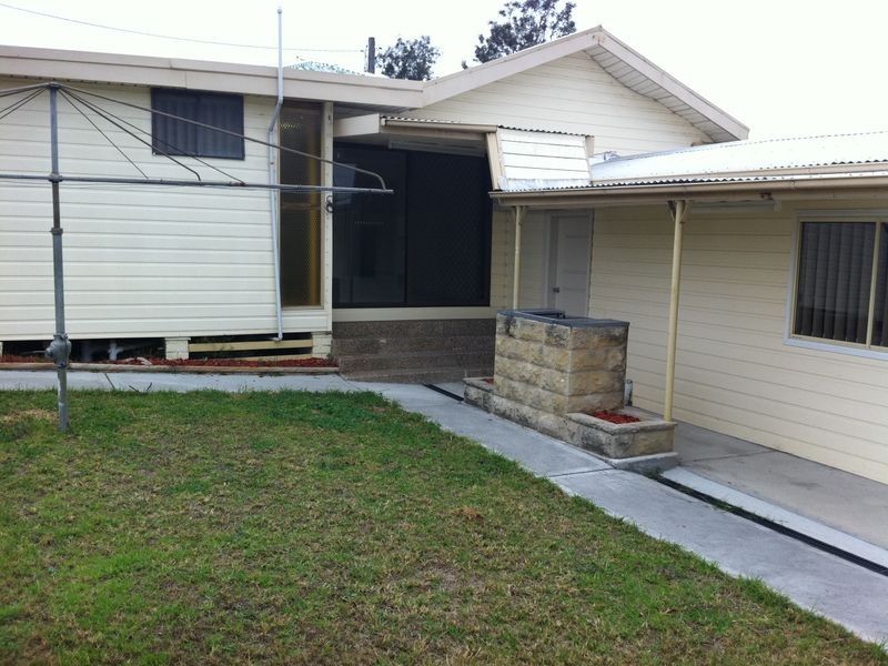 4 Chapman Street, Greta NSW 2334