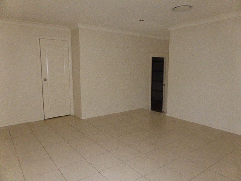 1/168 Gardner Circuit, Singleton NSW 2330