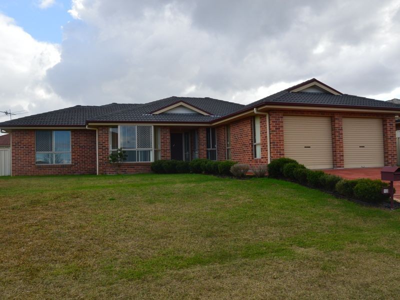 13 Nelson Drive, Singleton NSW 2330