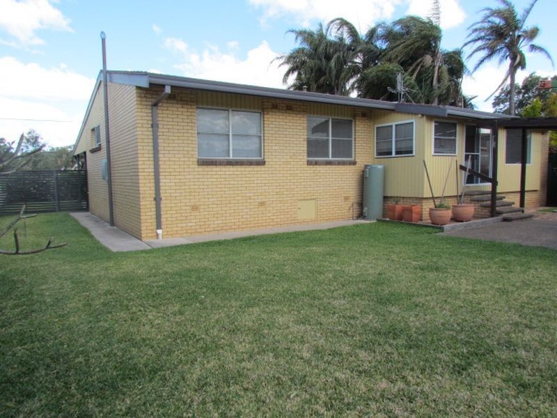 6 Kent Street, Singleton NSW 2330