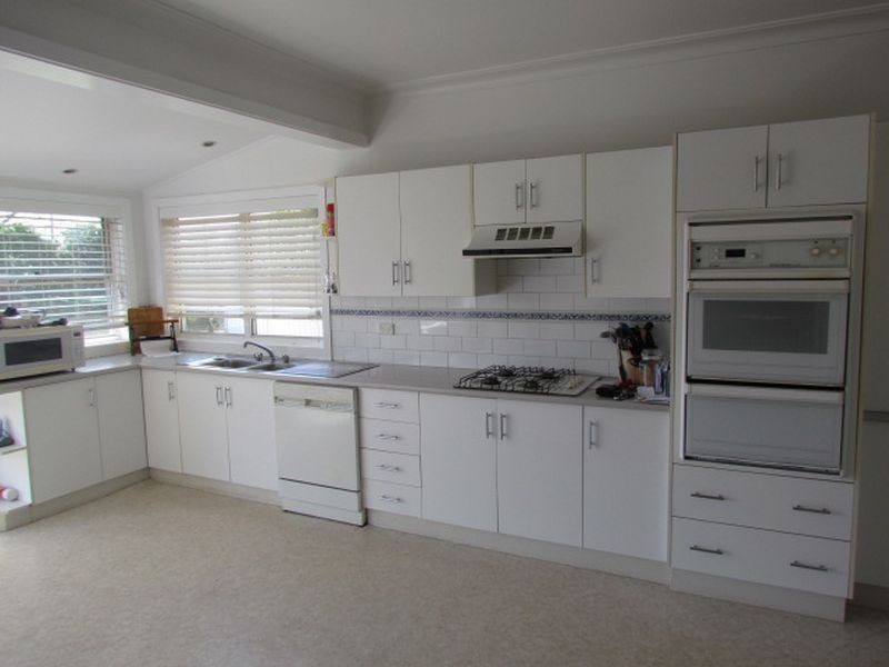 6 Kent Street, Singleton NSW 2330
