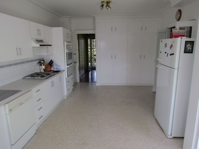 6 Kent Street, Singleton NSW 2330