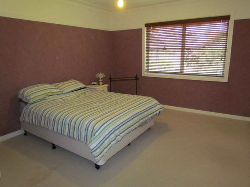 6 Kent Street, Singleton NSW 2330