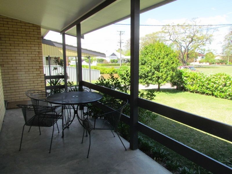6 Kent Street, Singleton NSW 2330