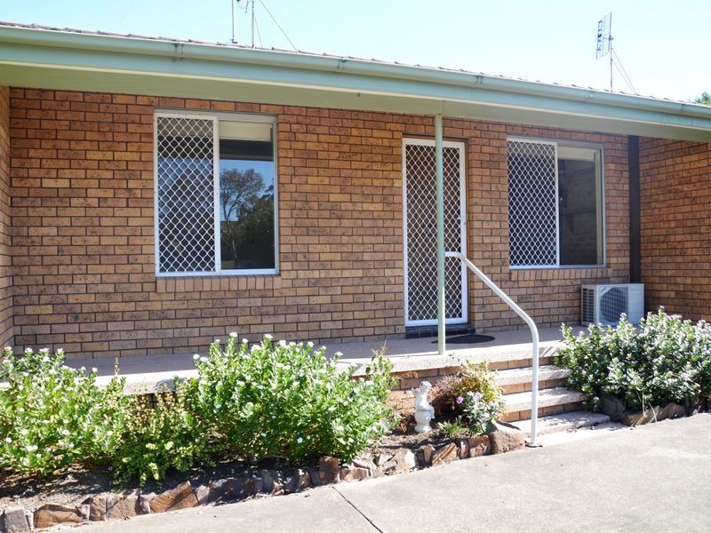 3/5 Dunlop Close, Singleton NSW 2330