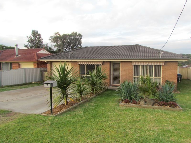 7 Filey Street, Greta NSW 2334