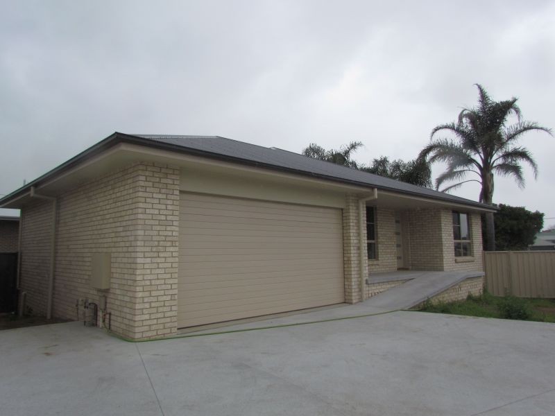 2/2 Bowden Street, Singleton NSW 2330