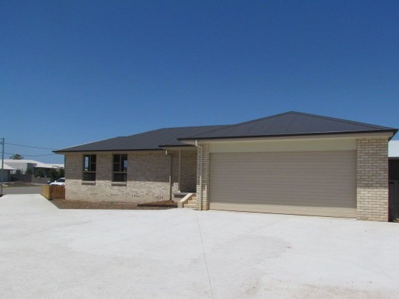 2/2 Bowden Street, Singleton NSW 2330