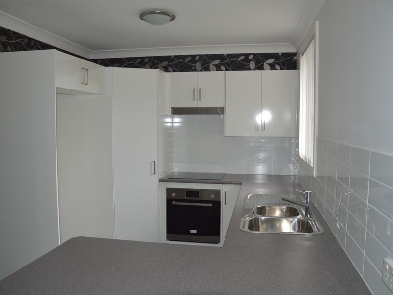 2B Sussex Street, Singleton NSW 2330