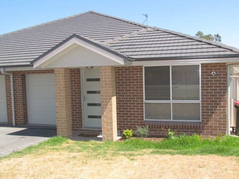 2/59 Wattle Ponds Road, Singleton NSW 2330