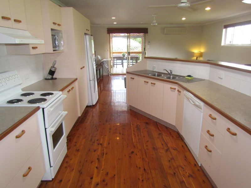 2A Little Park Street, Greta NSW 2334
