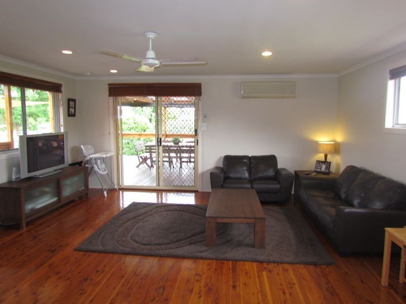2A Little Park Street, Greta NSW 2334