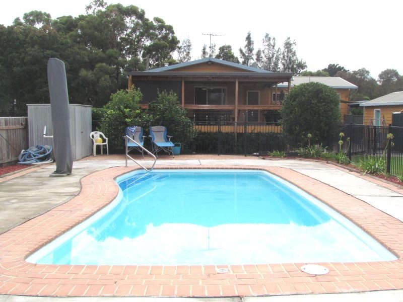 2A Little Park Street, Greta NSW 2334