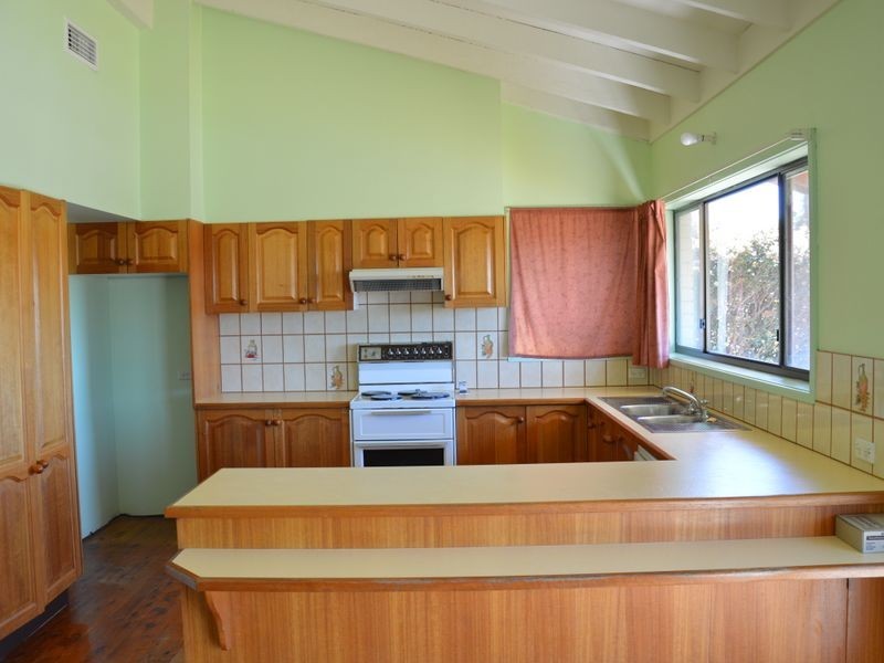 18 Grainger Crescent, Singleton NSW 2330