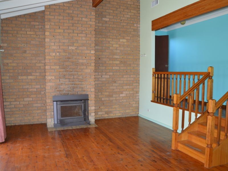 18 Grainger Crescent, Singleton NSW 2330