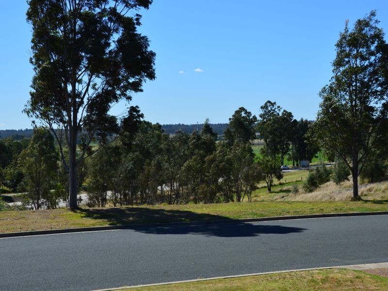 18 Grainger Crescent, Singleton NSW 2330