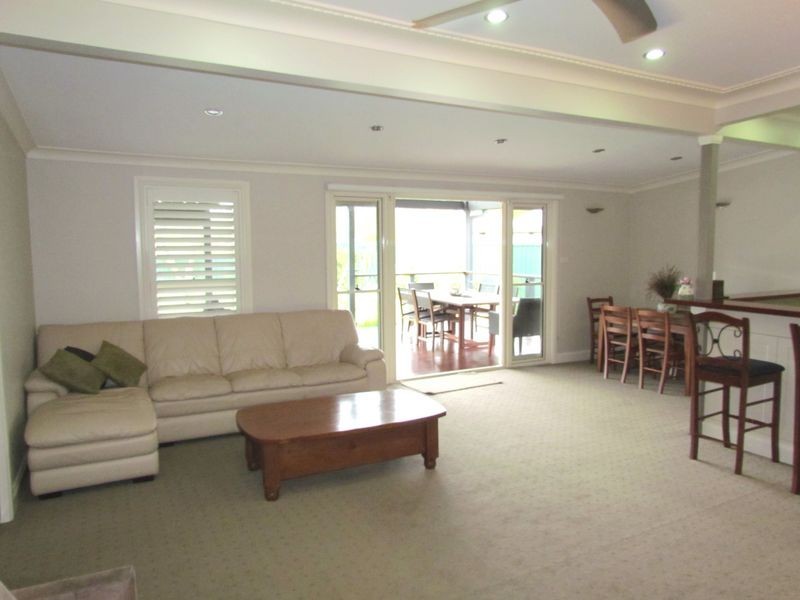 9 Lewis Street, Greta NSW 2334